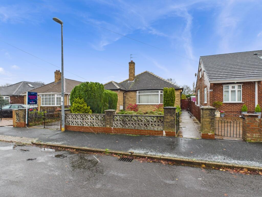 3-bed detached on Prunus Avenue, Willerby, Hull, HU10 6PH, £265,000