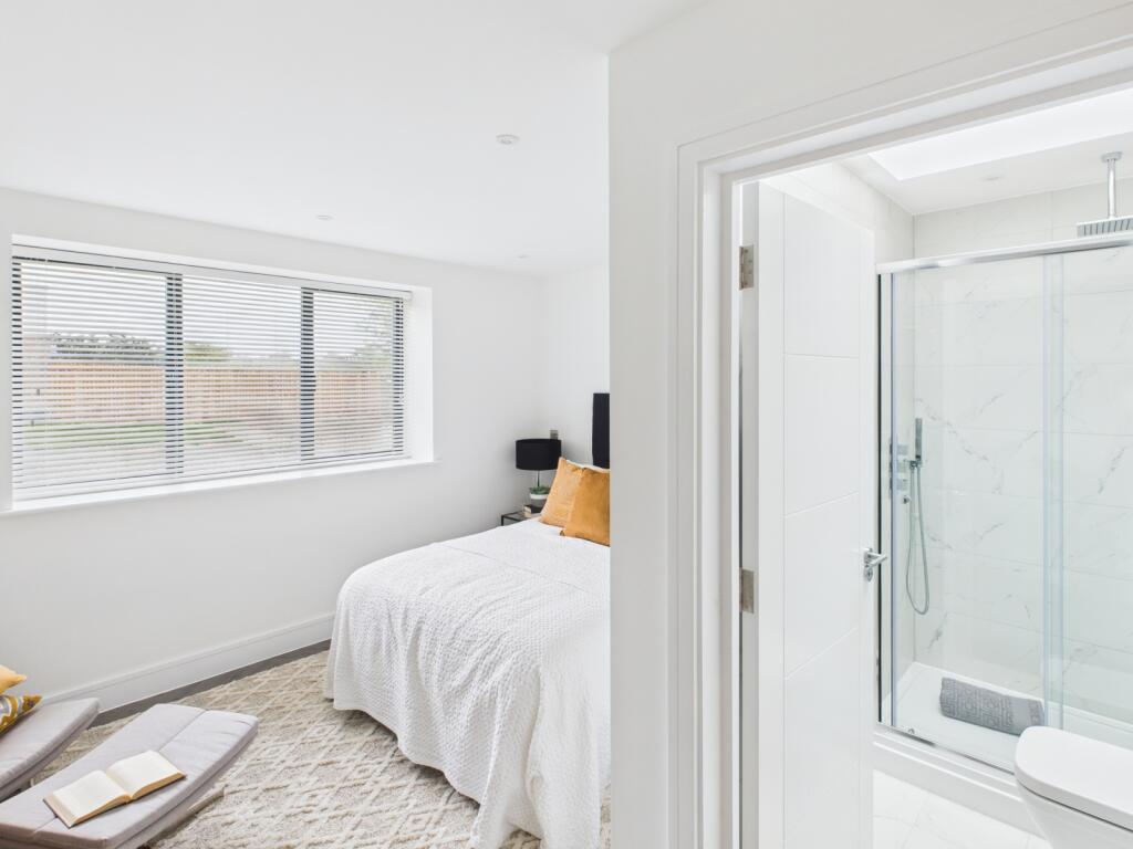 Wexham Street, Stoke Poges, Buckinghamshire, SL3 - More