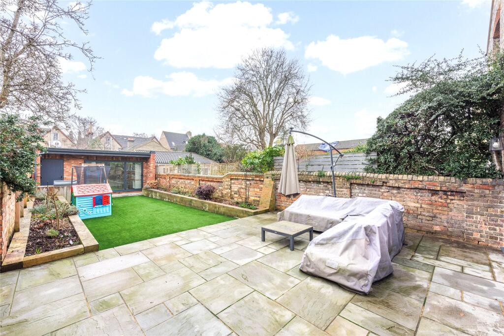 Castle Road, Bedford, Bedfordshire, MK40 photo 3