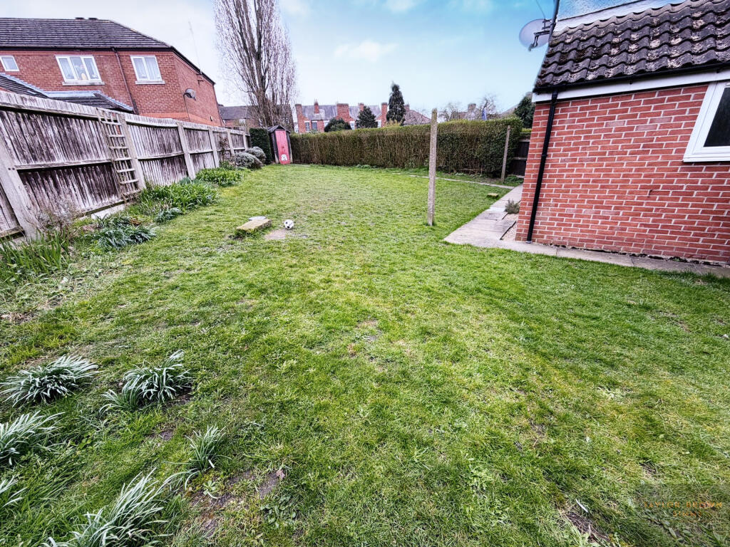 House in Nottingham, Eastwood - View 2