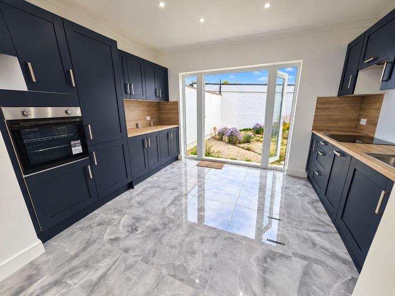 House in Southall - View 3