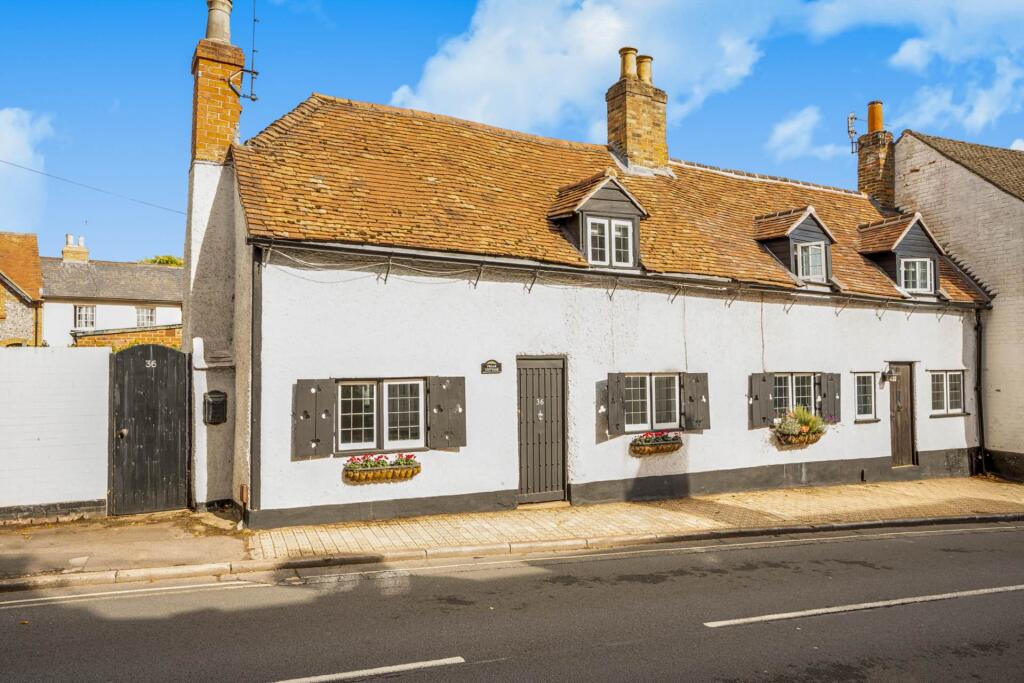 Main image of property: Gravel Hill, Henley On Thames