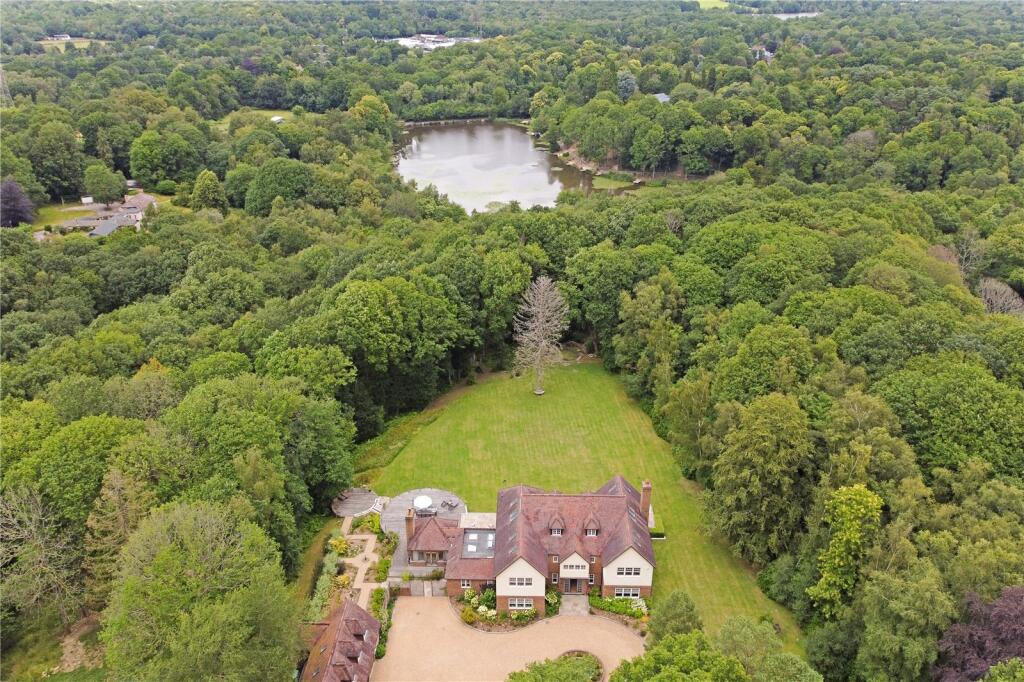 House in Mid Sussex, Worth - View 3