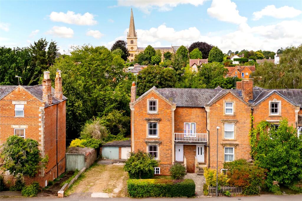 Main image of property: Chandos Road, Buckingham, Buckinghamshire, MK18