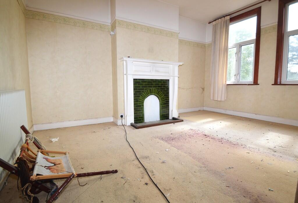 House in London, Blackheath Royal Standard, Charlton - More