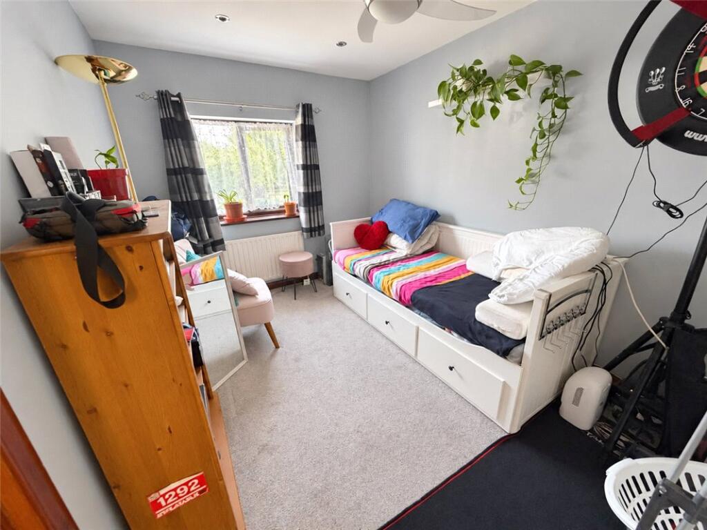 House in Orpington, St Paul's Cray - More