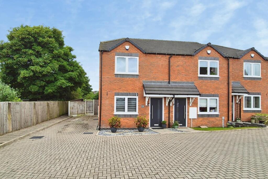 Main image of property: Sandown Close, Burntwood, WS7 2YU