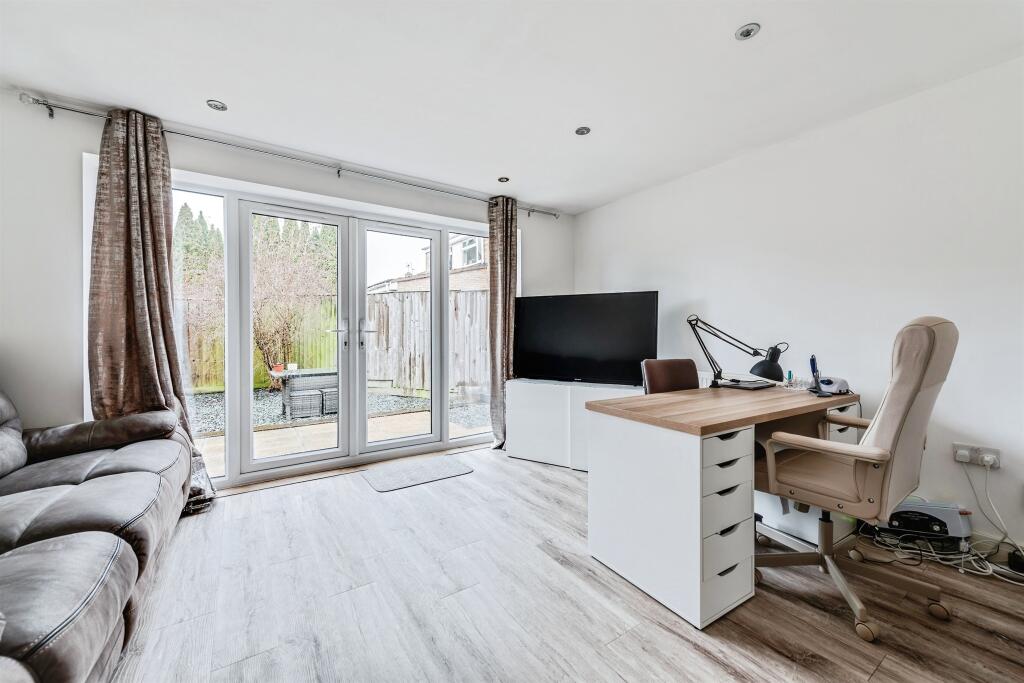 Colwell Drive, Witney photo 4