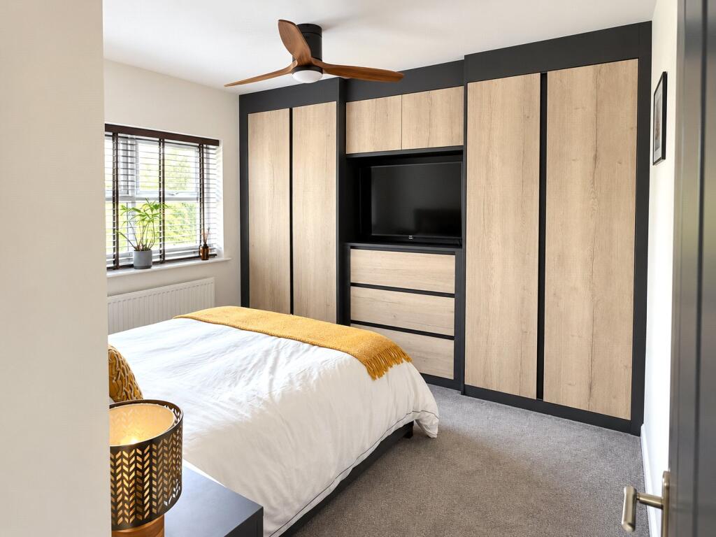 House in Rushmoor, Hampshire - More