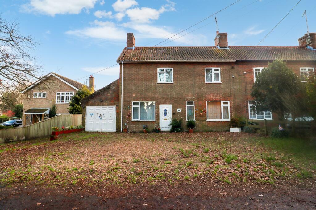 3-bed semi-detached on Leziate, King's Lynn, Norfolk, PE32, £250,000