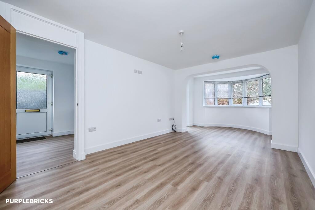 House in Broxtowe, Greasley - View 4