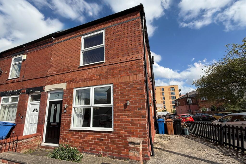 Main image of property: Bennett Street, Stockport