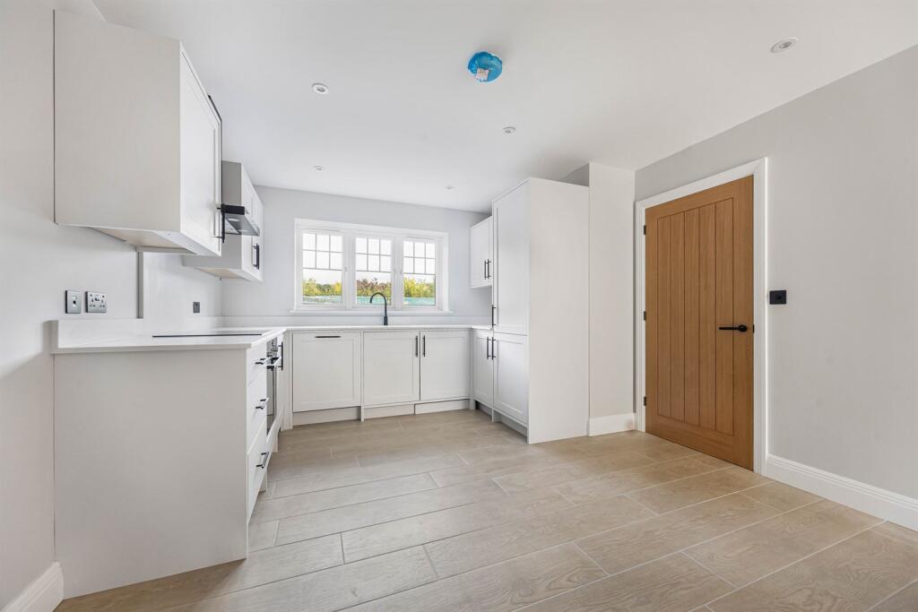 House in Reading - View 5