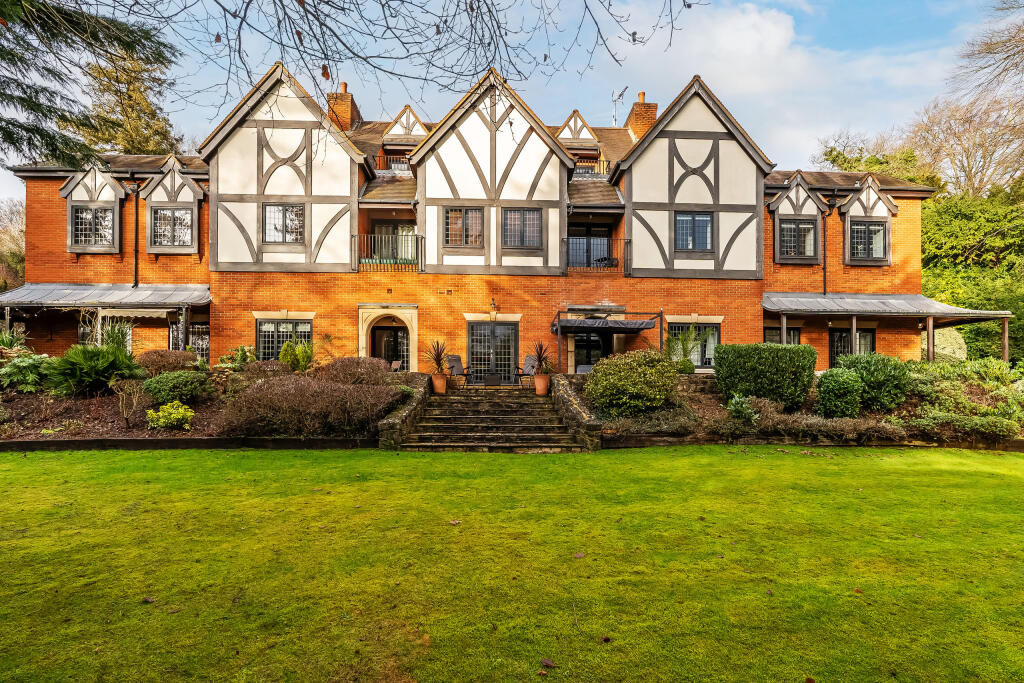 Main image of property: Redwood House, Pilgrims Way, Westerham, Kent
