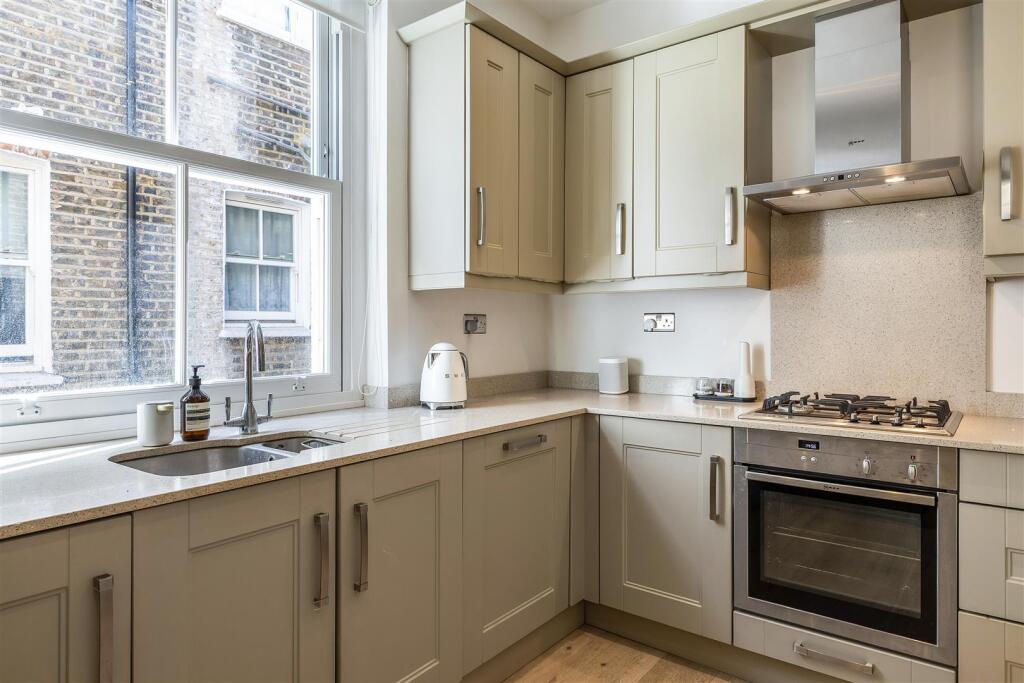 Apartment in London - View 3
