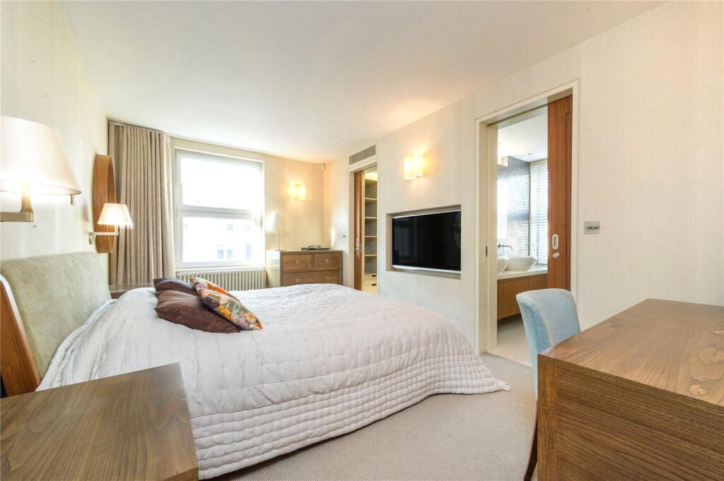 Apartment in London - View 3