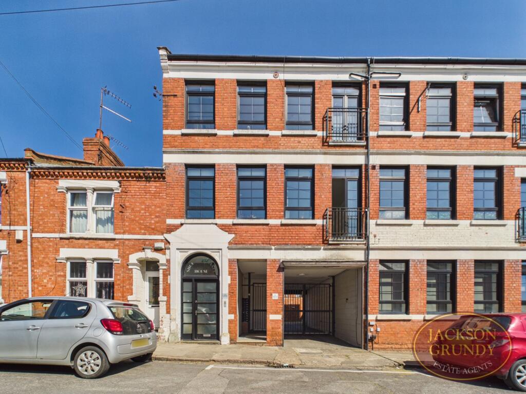 Main image of property: Artizan Road, Abington, NN1 4HS