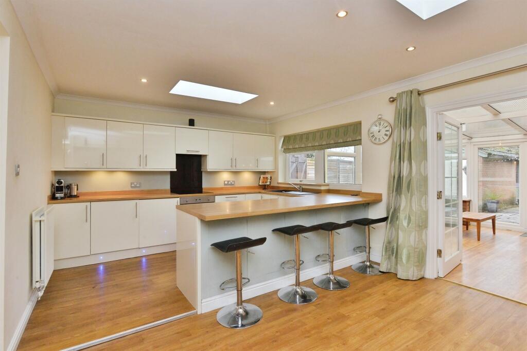 Newport Road, Wavendon, Milton Keynes photo 4