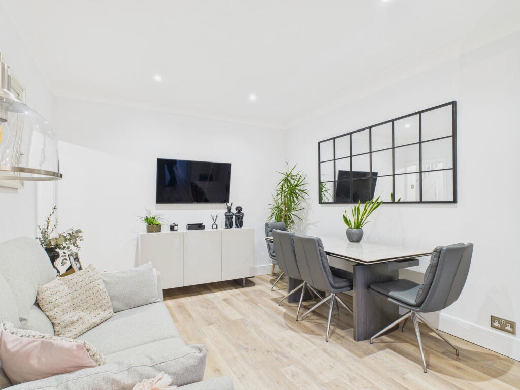 House in London - More