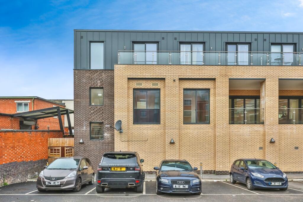 1-bed flat on 2 Spondon Street, Sherwood, NG5, £140,000