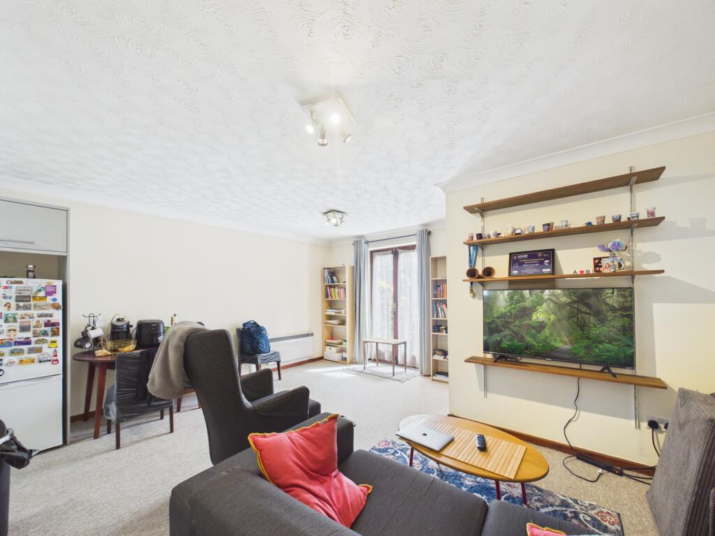 Apartment in Cambridge - More