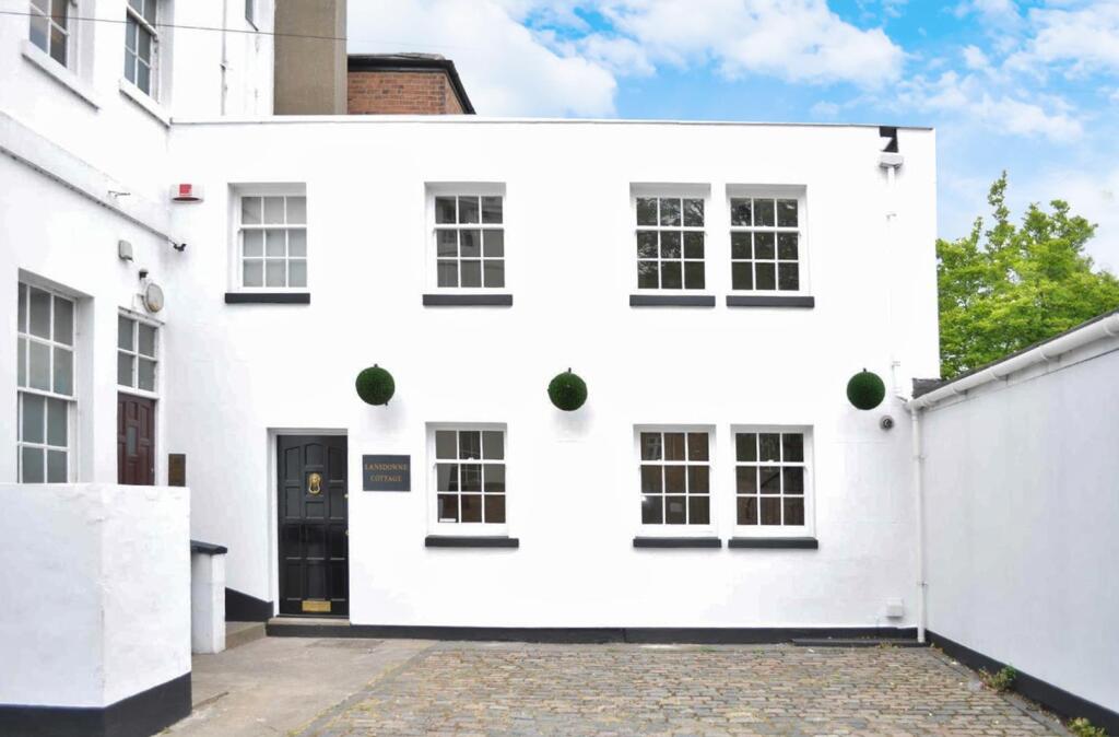 Main image of property: Lansdowne Circus, Leamington Spa