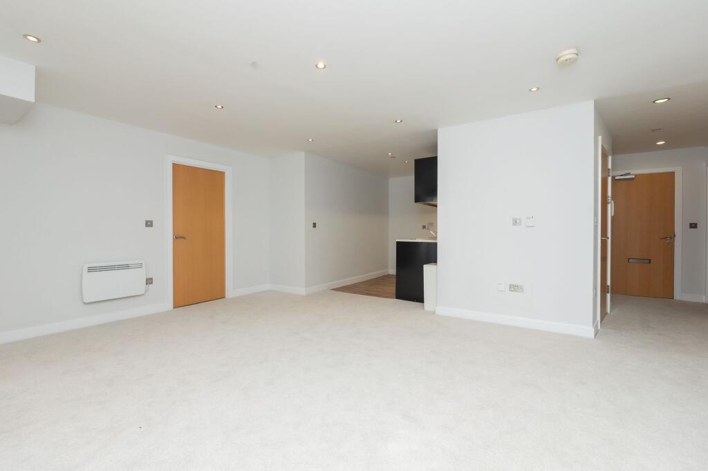Apartment in Bristol - View 4
