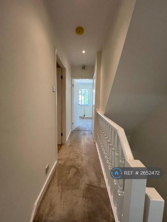 Wetherby Road, Leeds, LS8 - View 6