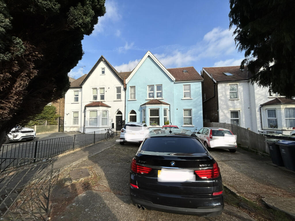 Main image of property: Elmers End Road, London, SE20