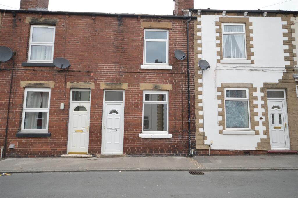 Main image of property: Robbins Terrace, Featherstone