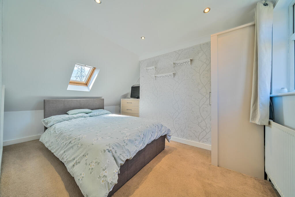 House in Dartford - View 2