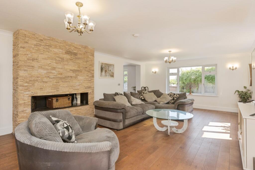 House in Sevenoaks, West Kingsdown - View 2