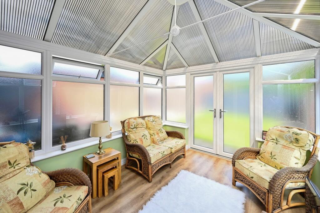 Buckingham Close, Kirkby-in-Ashfield, Nottingham, Nottinghamshire, NG17 - View 4