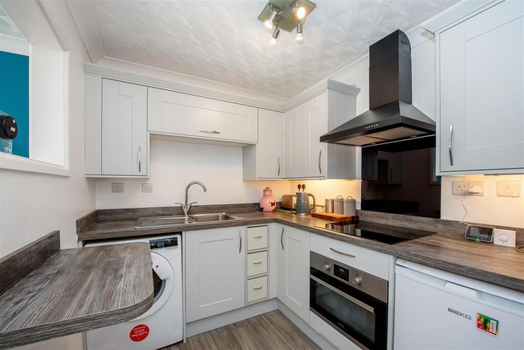 House in Portsmouth - View 3