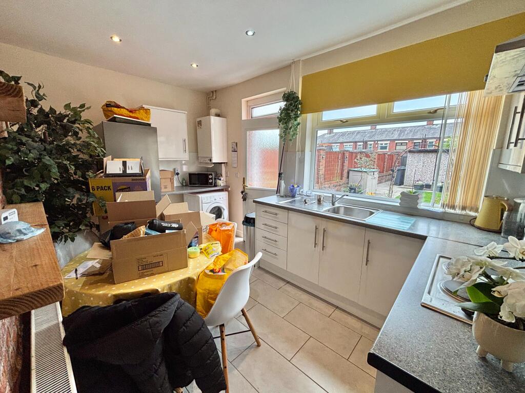 Vulcan Street, Oldham, OL1 photo 4