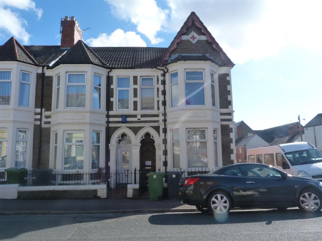 Tewkesbury Street, Cathays ( 3 Beds )