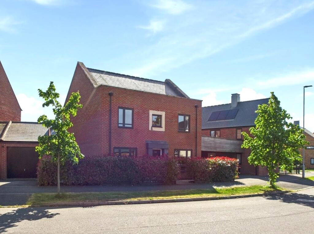 Main image of property: Sapphire Road, Bishops Cleeve, Cheltenham