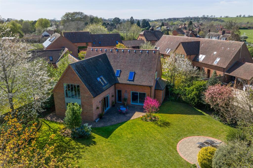 Main image of property: Wasperton, Warwick