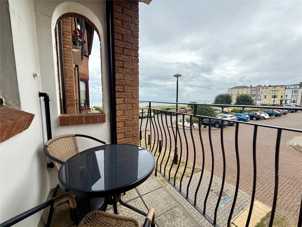Apartment in York - View 4