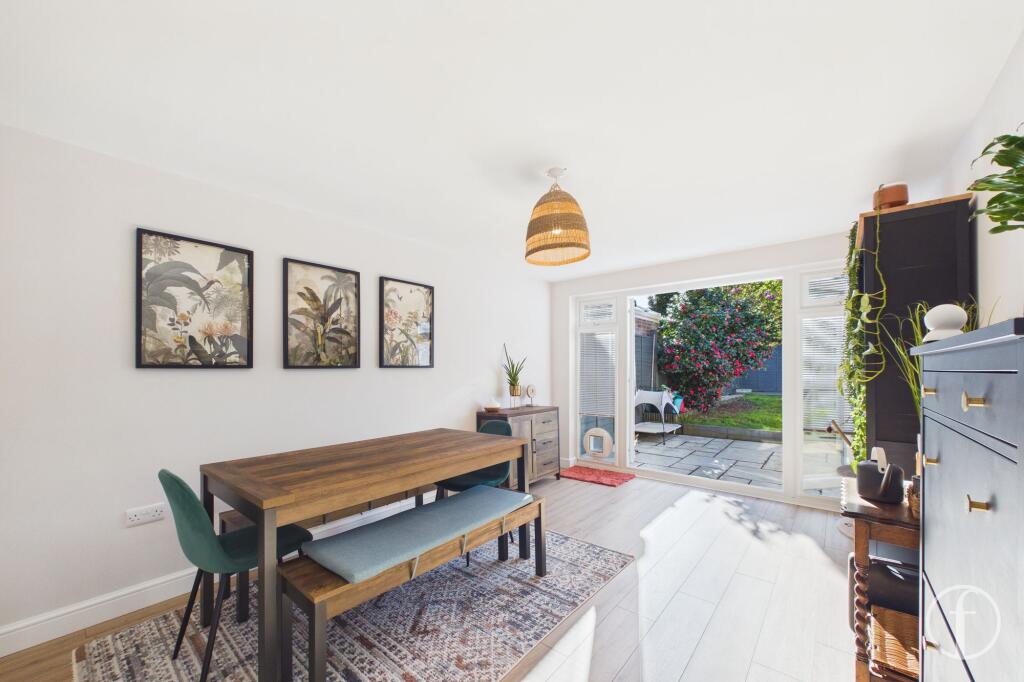 Oaklands Way, Fareham, PO14 - View 4