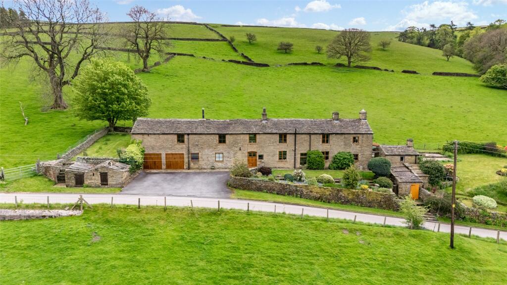 Main image of property: Lamaload Road, Rainow, Macclesfield, Cheshire, SK10
