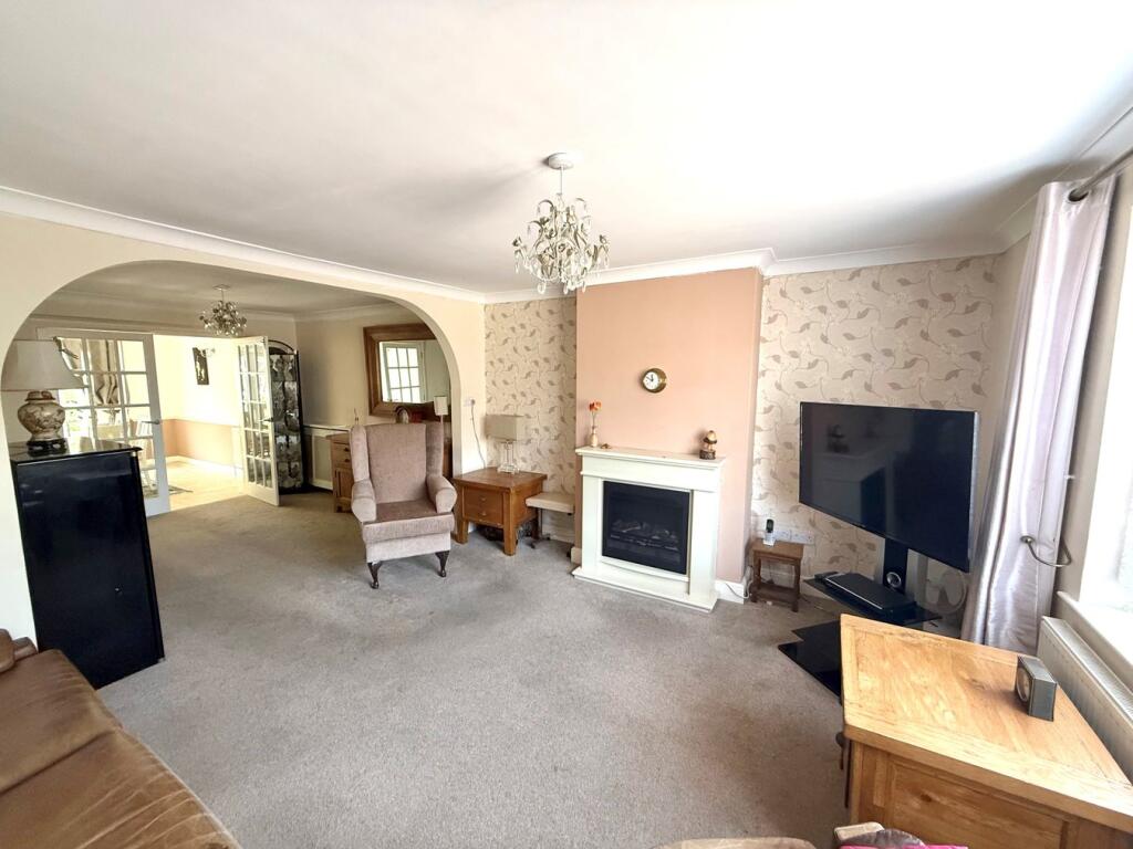House in Binfield, Bracknell Forest - View 2