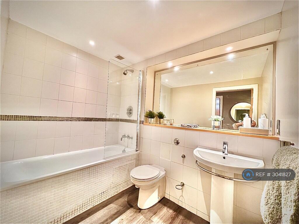 Apartment in Bristol - View 5