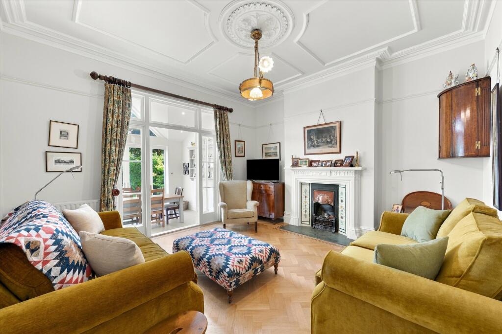 House in London - View 5