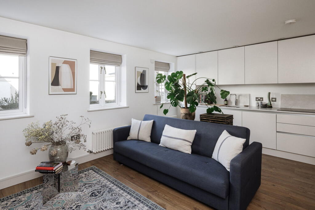 Apartment in Bath, Beechen Cliff - View 4