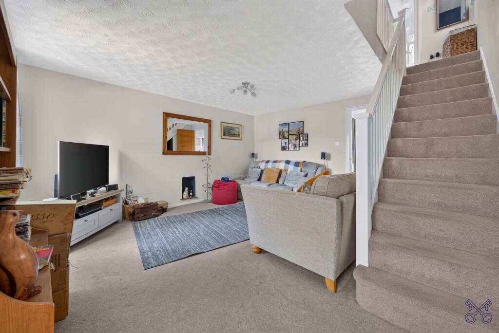 House in Worcester - More