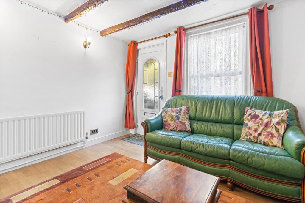 Gordon Road, Hailsham, BN27 - View 3