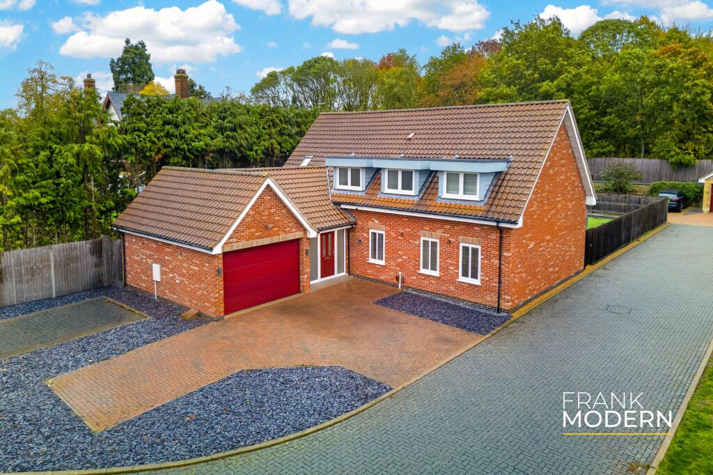 Highfields Grange, Orton Longueville, PE2