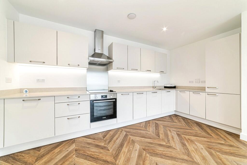 Apartment in South Oxfordshire, Henley-on-Thames - View 2