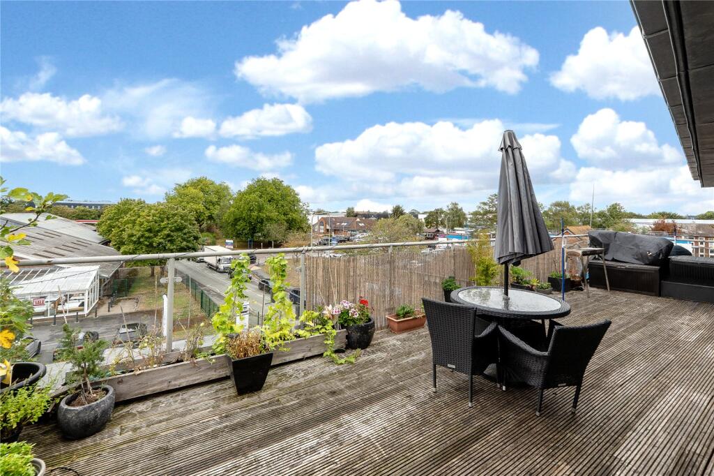 Main image of property: Marcham Road, Abingdon, Oxfordshire, OX14